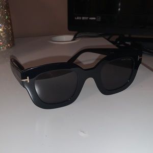Tom Ford Sunglasses - Women's Sari Polarized